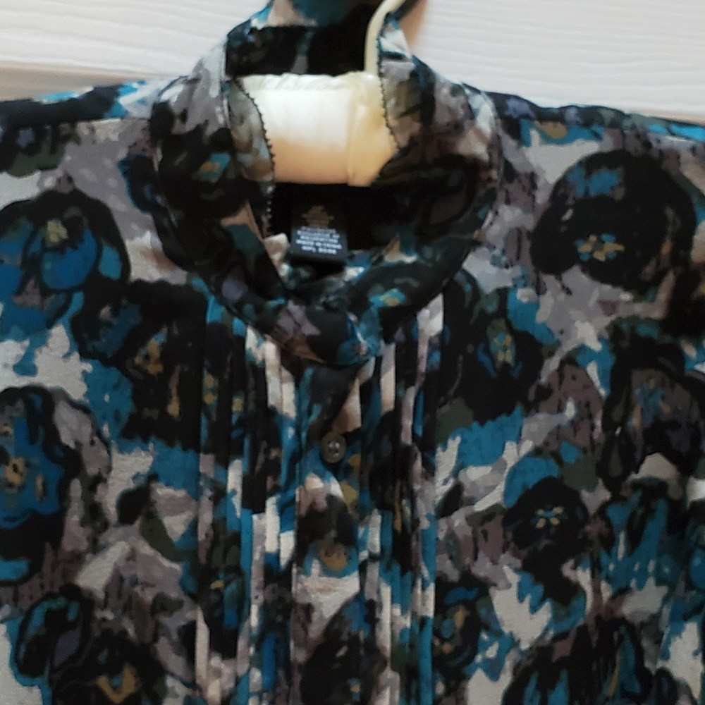 Macys Alfani brand 100% Silk Blouse 2P